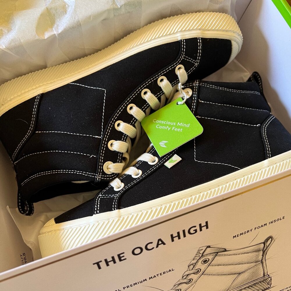 NWT Cariuma OCA High Washed Black Canvas Contrast Thread Sneaker / Womens 9 (40)